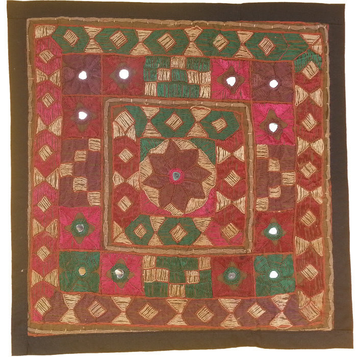 وسط میزی کوچک عسلی سوزن دوزی کد QUSOOZ37