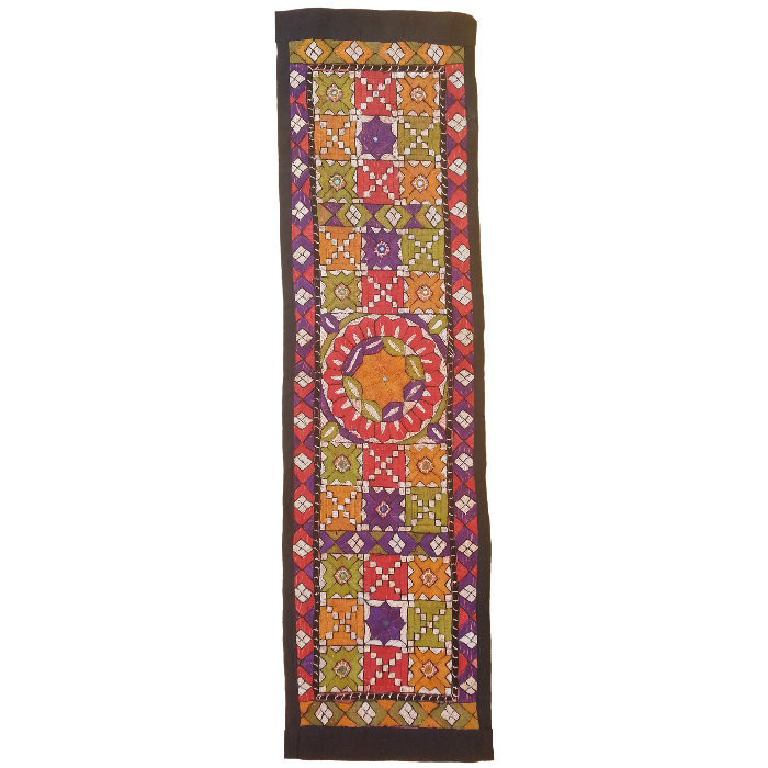 رومیزی سوزن دوزی باریک کد SOOZRA72