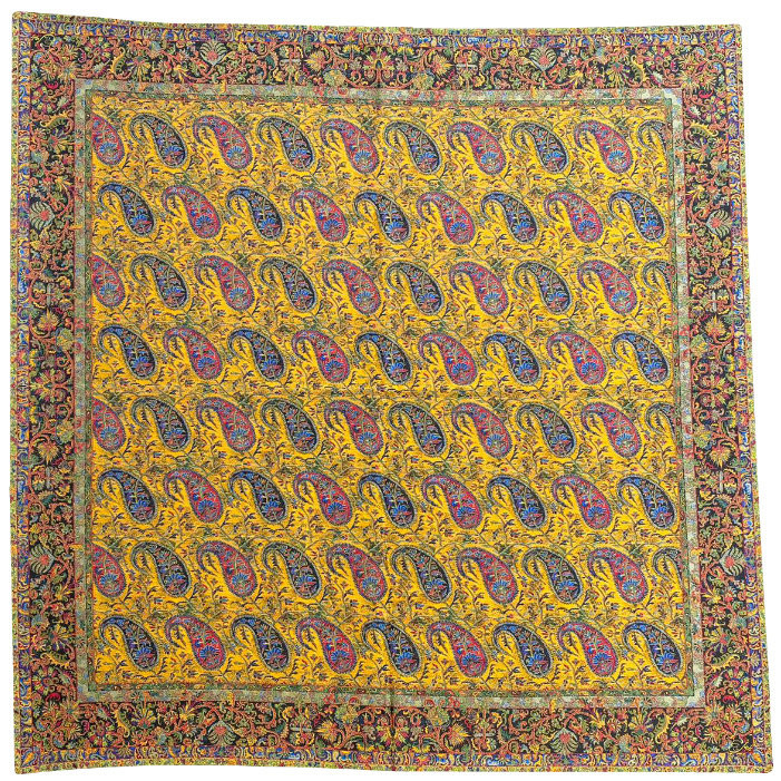 رومیزی مربع ترمه ابریشم کد TRM157