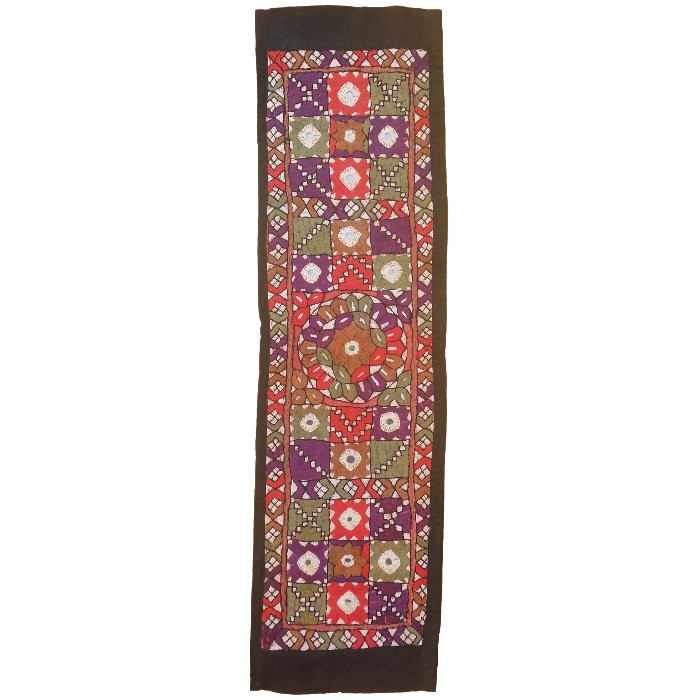 رومیزی سوزن دوزی باریک کد SOOZRA68