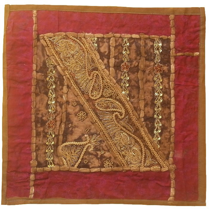 وسط میزی کوچک عسلی سرمه دوزی کد QUSER5