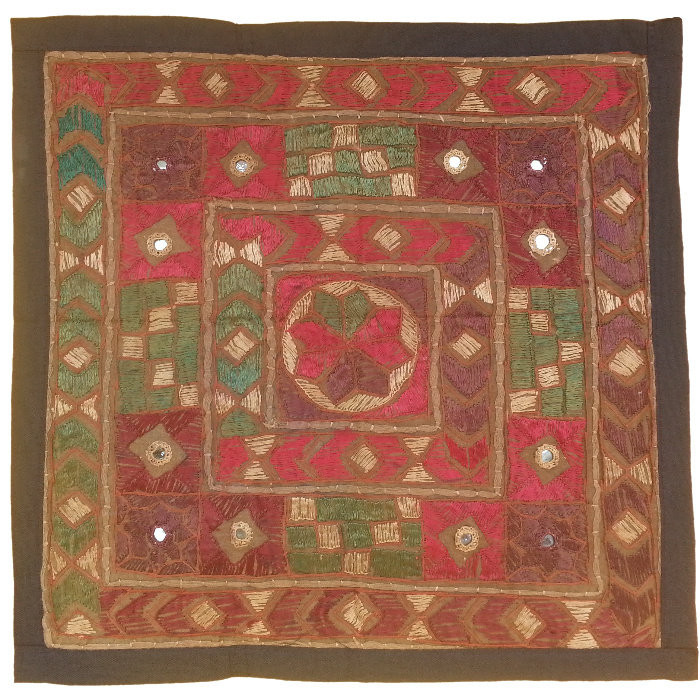 وسط میزی کوچک عسلی سوزن دوزی کد QUSOOZ53
