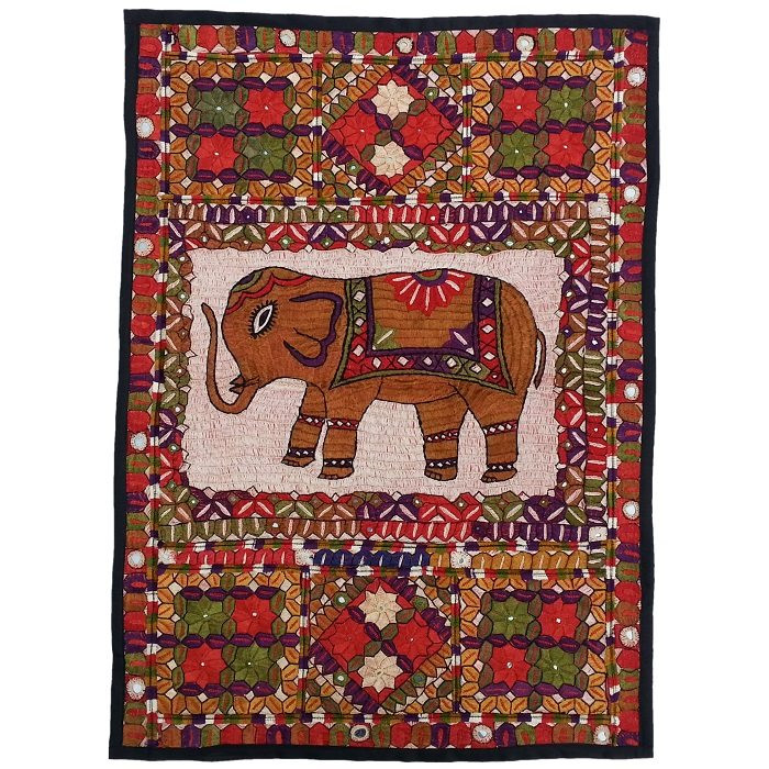 رومیزی سوزن دوزی ابریشم دیوار کوب کد GHAAB17