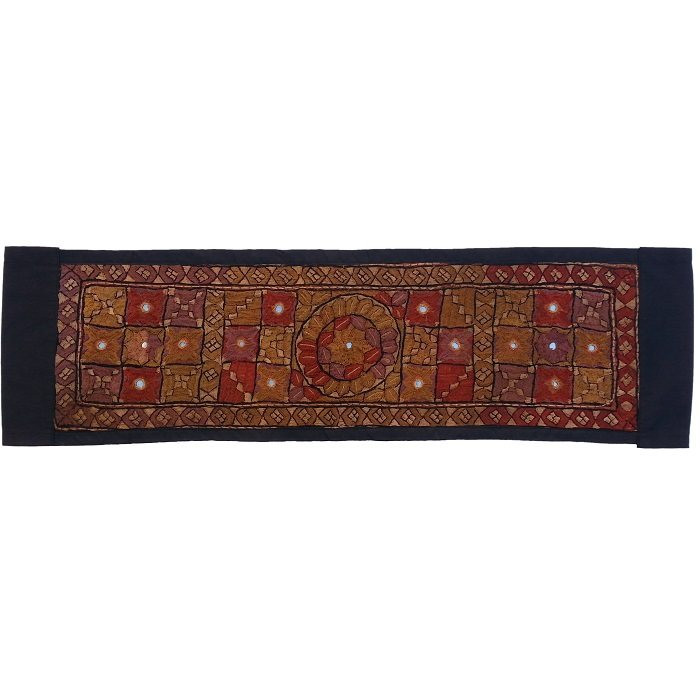 رومیزی سوزن دوزی باریک کد SOOZRA33