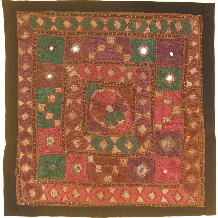 وسط میزی کوچک عسلی سوزن دوزی کد QUSOOZ34