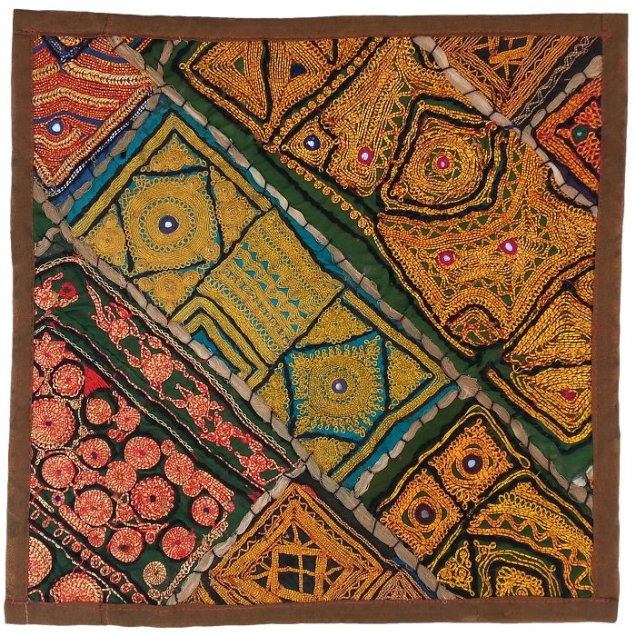 وسط میزی کوچک عسلی سوزن دوزی گلابتون کد QUZAR6