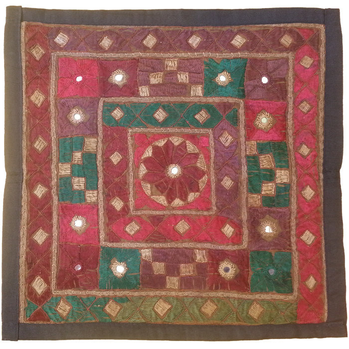 وسط میزی کوچک عسلی سوزن دوزی کد QUSOOZ64