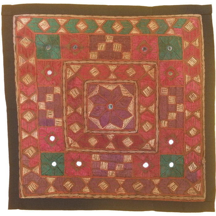 وسط میزی کوچک عسلی سوزن دوزی کد QUSOOZ47
