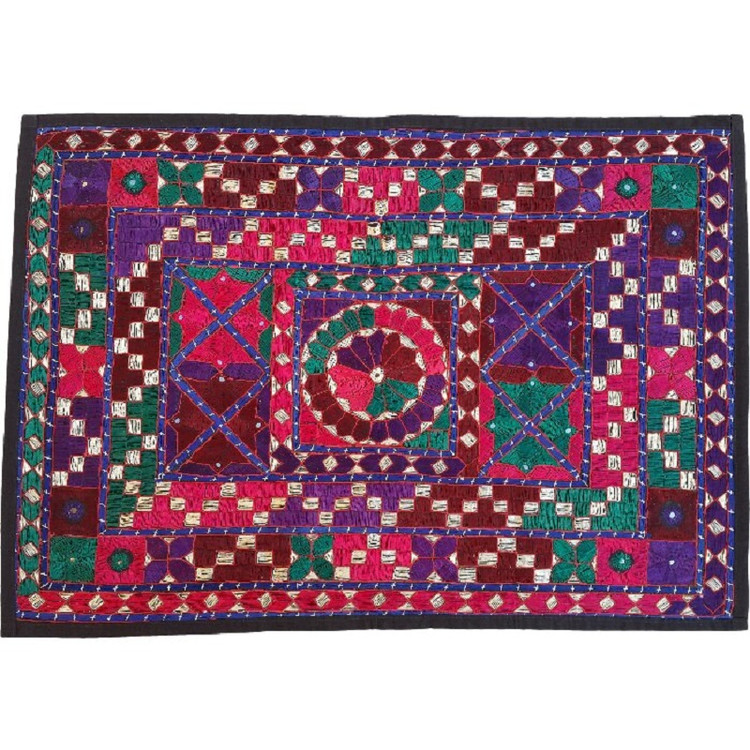 رومیزی مستطیل سوزن دوزی کد SOOZMOS17 نفیس