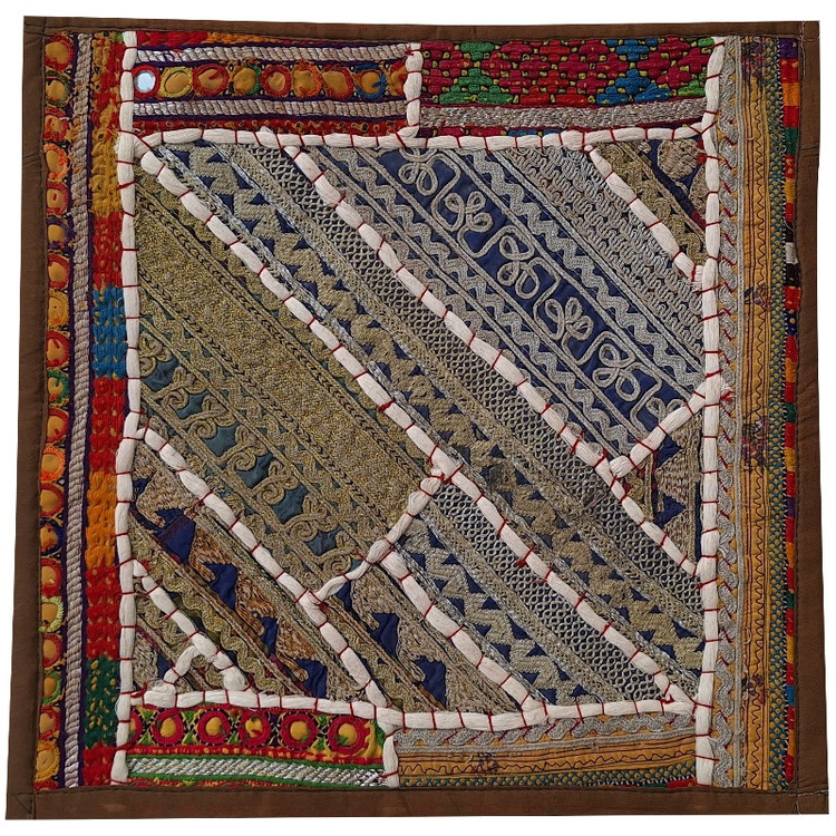 وسط میزی کوچک عسلی کهنه دوزی کد QUKOH۳۵