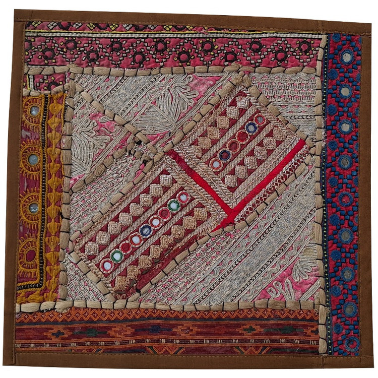 وسط میزی کوچک عسلی کهنه دوزی کد QUKOH۳۷