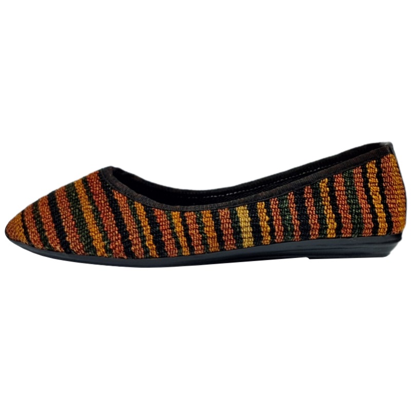 کفش زنانه گلیم دستباف کد KFSH۷