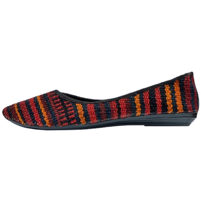 کفش زنانه گلیم دستباف کد KFSH۱۳