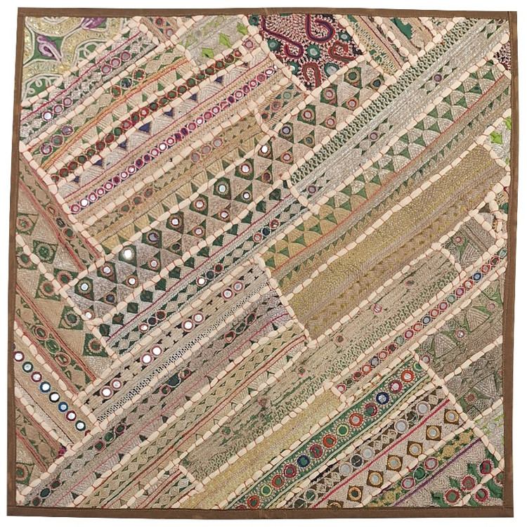 رومیزی سوزن دوزی مدل چهل تیکه کد MORKOH۶