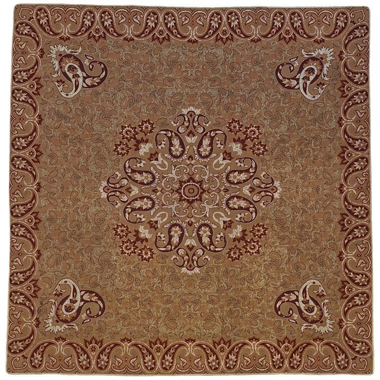 رومیزی مربع ترمه نفیس ابریشم کد TRM225 رنگ کرم آستر کرم لبه مغزی دوزی