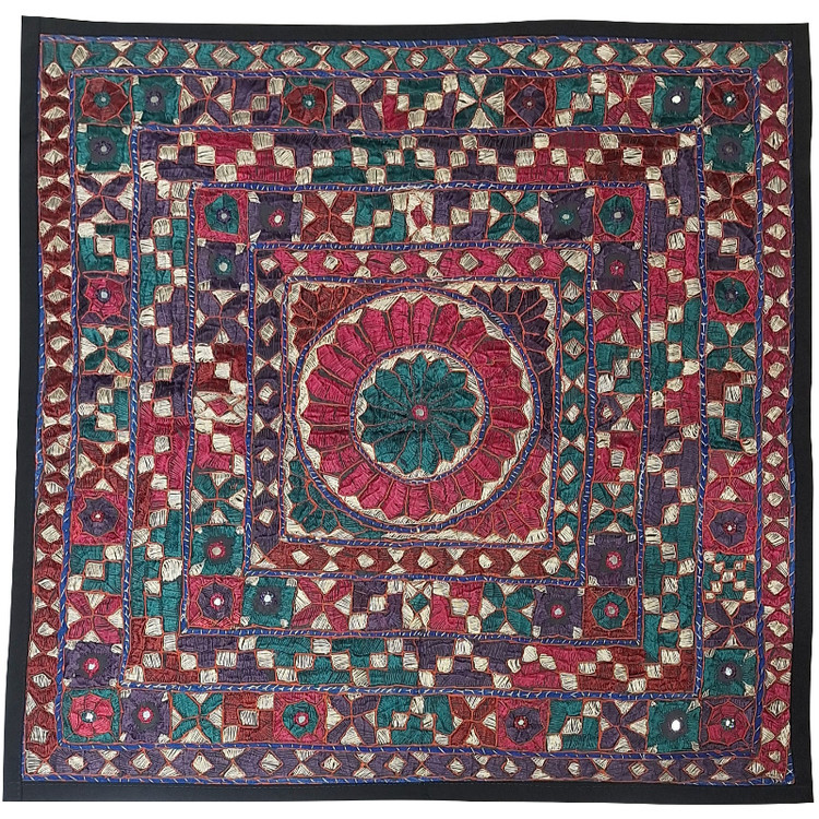 رومیزی سوزن دوزی کد SOOZMOR5