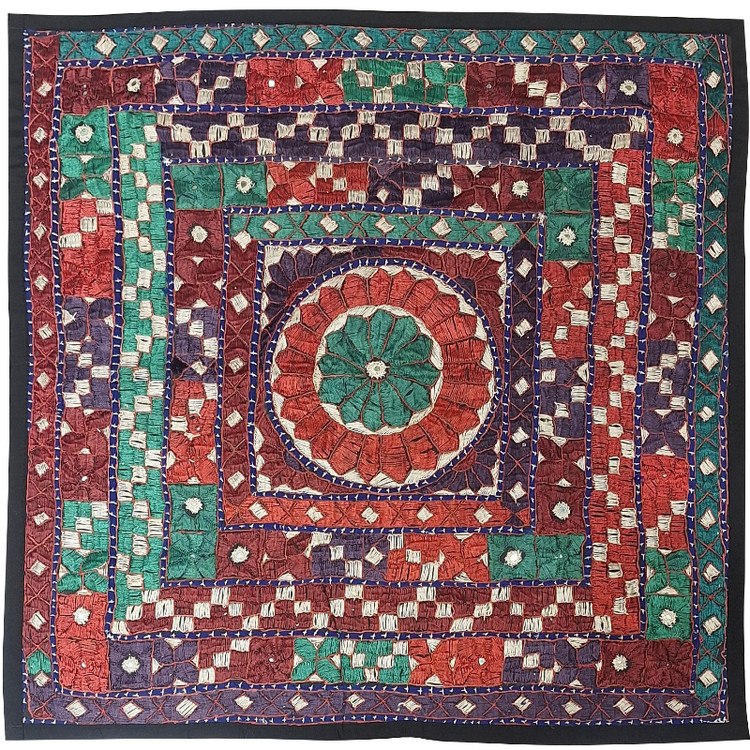 رومیزی سوزن دوزی کد SOOZMOR7