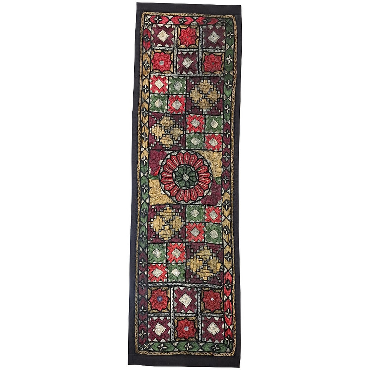 رومیزی سوزن دوزی باریک کد SOOZRA123