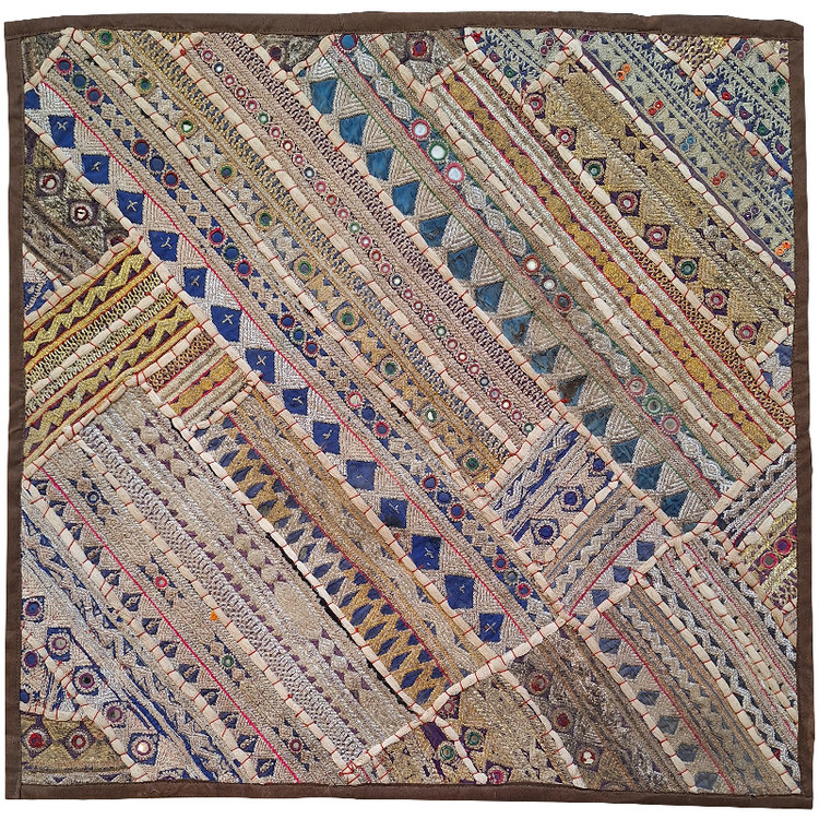 رومیزی سوزن دوزی مدل چهل تیکه کد MORKOH۱۵