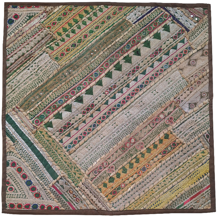 رومیزی سوزن دوزی مدل چهل تیکه کد MORKOH۲۲