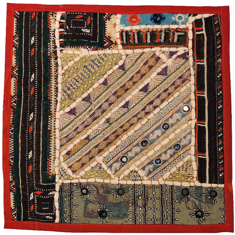 وسط میزی کوچک عسلی چهل تیکه کد QUKOH۶۵